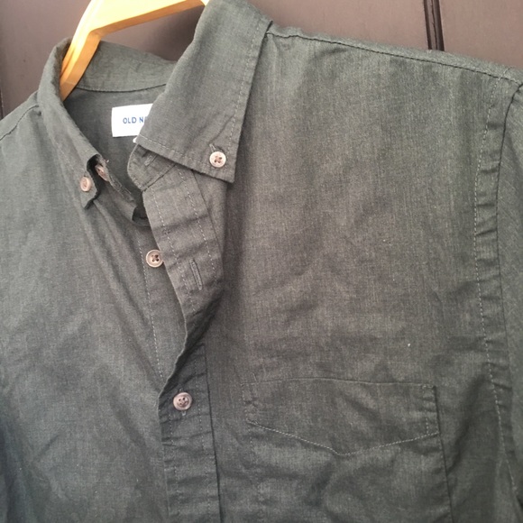 Men’s green button down - Picture 3 of 4